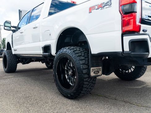 Used 2025 Ford F350 Platinum AWD/4WD image 10