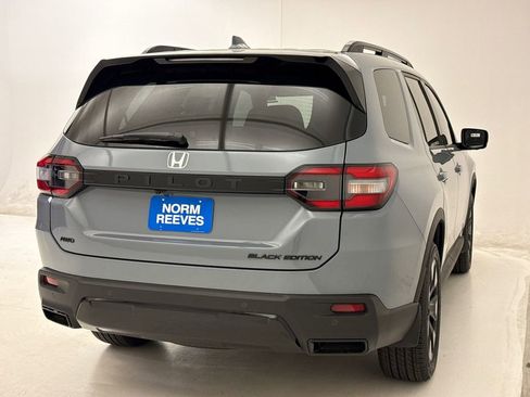 New 2026 Honda Pilot Black Edition image 9