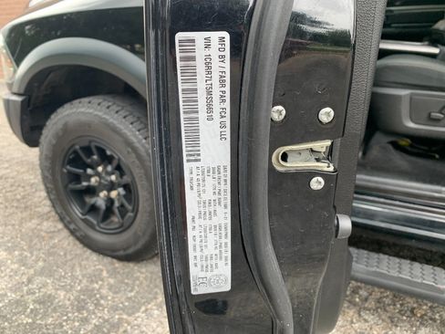 Used 2021 RAM 1500 Warlock AWD/4WD image 33