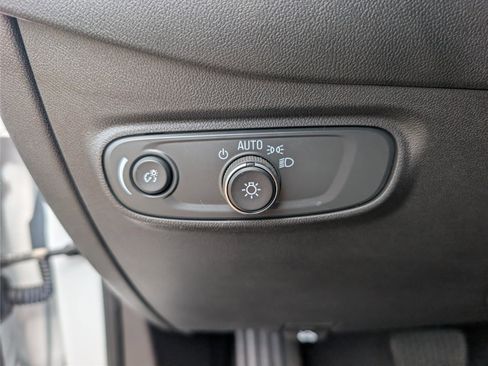 Used 2024 Chevrolet Equinox RS w/ LPO, Cargo Package FWD image 26