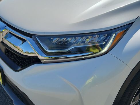 Used 2019 Honda CR-V Touring image 9