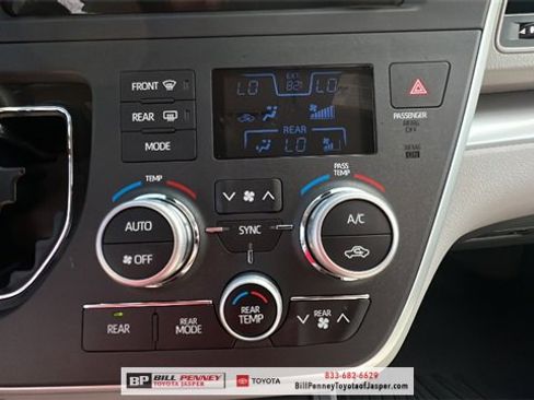 Used 2020 Toyota Sienna L image 14