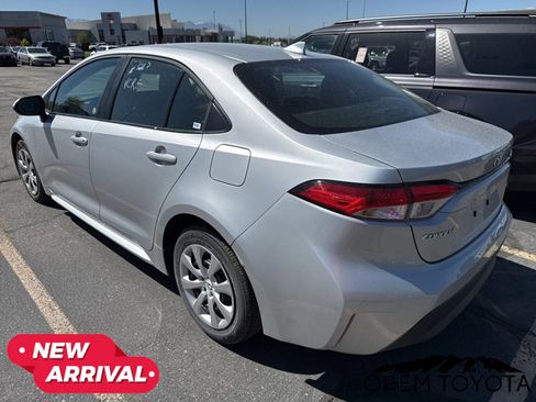 Used 2026 Toyota Corolla LE FWD image 18