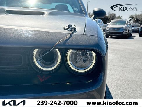 Used 2015 Dodge Challenger R/T Scat Pack w/ Leather Interior Group image 9