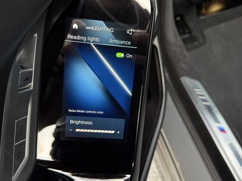 Used 2023 BMW 760i xDrive w/ Executive Package image 31