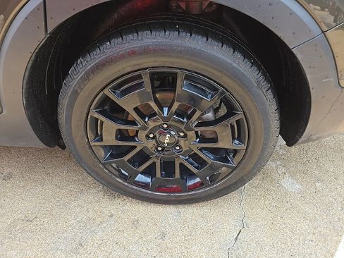 Used 2022 Kia Telluride EX w/ EX Premium Package image 18