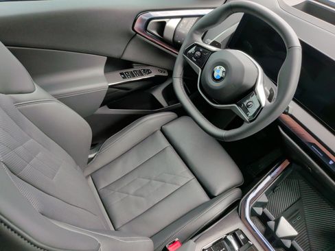 Certified 2026 BMW X3 xDrive30 w/ Premium Package AWD/4WD image 32