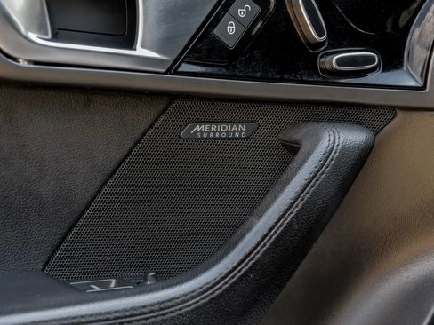 Used 2017 Jaguar F-TYPE Coupe image 34