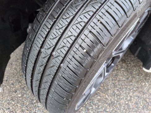 Used 2025 BMW 330i 330i w/ M Sport Package image 12