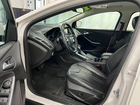 Used 2012 Ford Focus Titanium FWD image 7