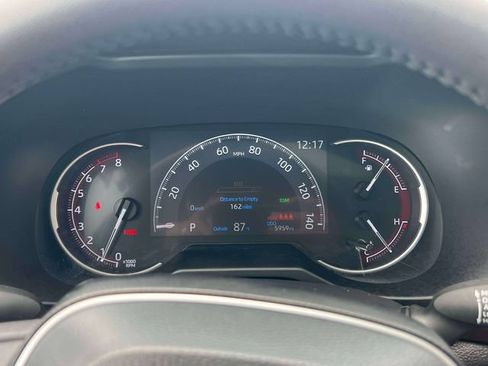 Certified 2025 Toyota RAV4 XLE w/ Convenience Package AWD/4WD image 29