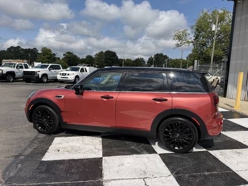 Used 2024 MINI Cooper Clubman S w/ Signature Upholstery Package FWD image 9