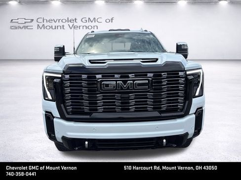 New 2026 GMC Sierra 2500 Denali Ultimate AWD/4WD image 10