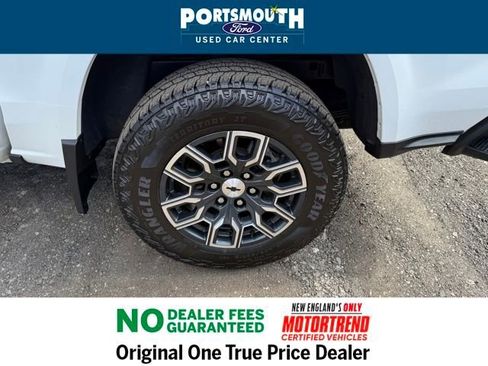 Used 2024 Chevrolet Colorado Z71 w/ Z71 Convenience Package 2 image 26