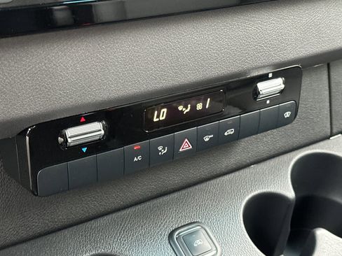 New 2024 Mercedes-Benz Sprinter 2500 image 21