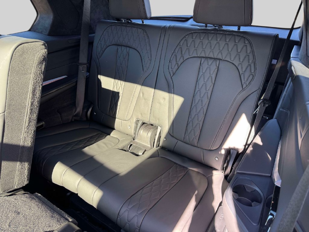 Certified 2024 BMW X7 M60i w/ Climate Comfort Package AWD/4WD image 14