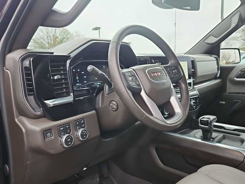 Certified 2023 GMC Sierra 1500 SLT w/ SLT Premium Package image 10