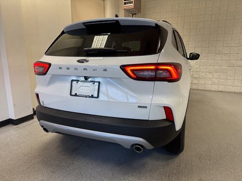 New 2025 Ford Escape SE w/ PHEV Premium Package image 20