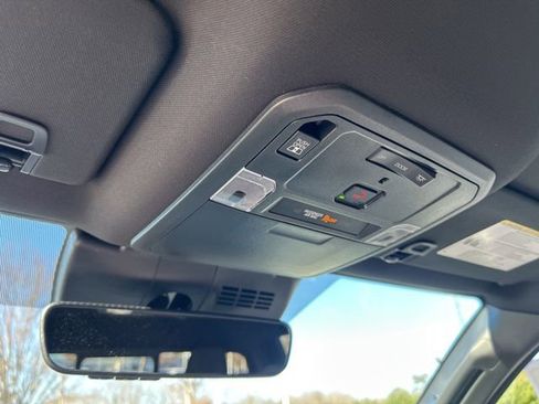 New 2025 Toyota Tacoma TRD Off-Road AWD/4WD image 27