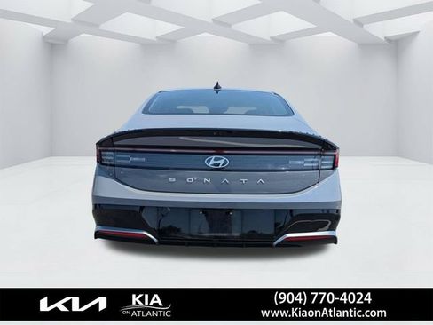 Used 2025 Hyundai Sonata SEL FWD image 4