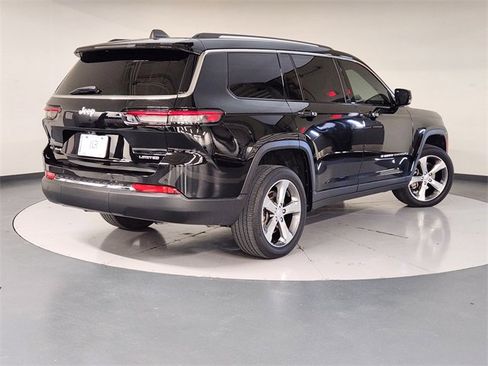 Used 2022 Jeep Grand Cherokee L Limited image 2