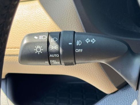 Used 2023 Toyota RAV4 XLE Premium AWD/4WD image 25