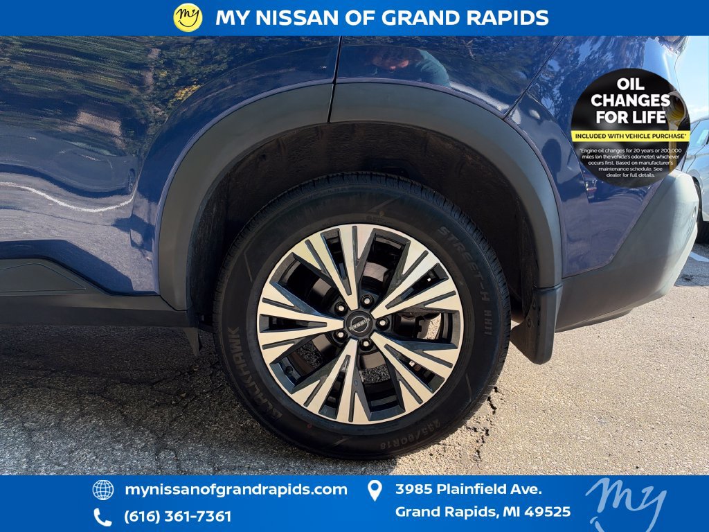 Certified 2023 Nissan Rogue SV w/ SV Premium B Package AWD/4WD image 32