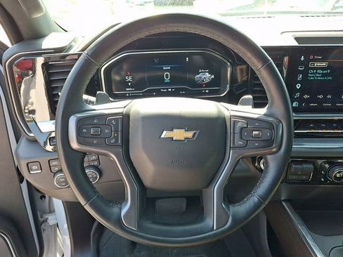 Used 2024 Chevrolet Silverado 1500 High Country w/ High Country Premium Package AWD/4WD image 14