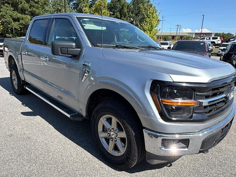 Used 2025 Ford F150 XLT w/ Equipment Group 301A Standard AWD/4WD image 5