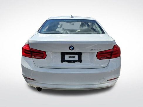 Used 2018 BMW 320i Sedan w/ Convenience Package image 7