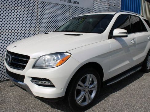 Used 2014 Mercedes-Benz ML 350 2WD w/ Premium 1 Package image 3