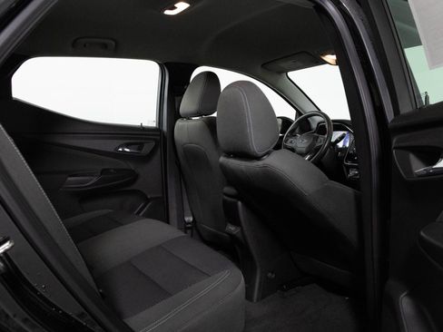 Certified 2023 Chevrolet Bolt EUV LT image 38