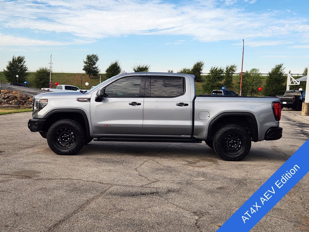 Used 2023 GMC Sierra 1500 AT4X w/ AT4X AEV Edition AWD/4WD image 4