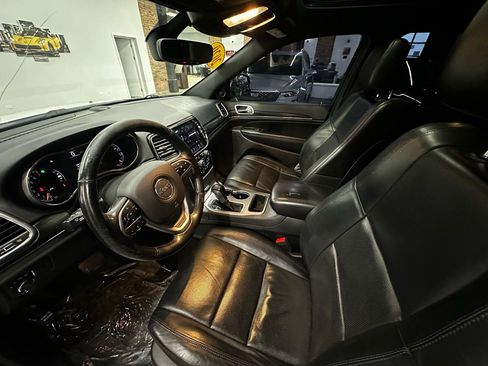 Used 2020 Jeep Grand Cherokee Limited w/ Luxury Group II image 13