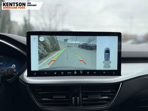 Used 2025 Ford Escape Platinum image 32