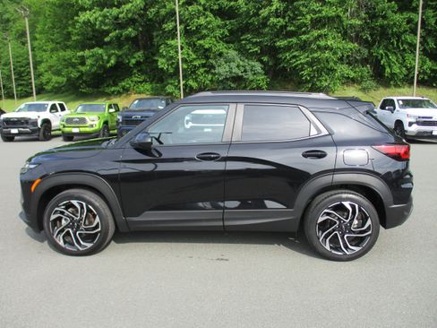 Certified 2024 Chevrolet TrailBlazer RS w/ Convenience Package AWD/4WD image 8