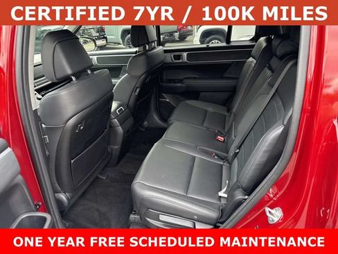 Used 2025 Hyundai Santa Fe Limited AWD/4WD image 17