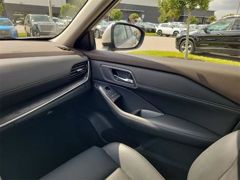 Certified 2021 Nissan Rogue SL image 19