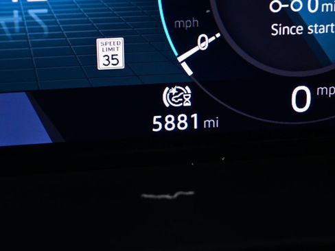 Used 2024 Volkswagen Atlas Cross Sport SEL R-Line image 22