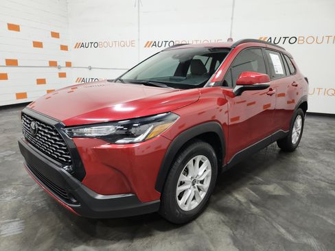 Used 2022 Toyota Corolla Cross LE FWD image 10