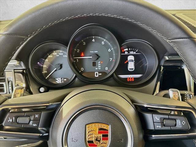 Certified 2026 Porsche Macan AWD/4WD image 14