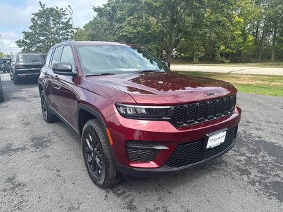 New 2025 Jeep Grand Cherokee Laredo