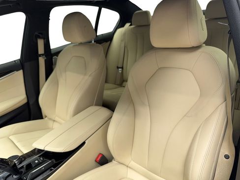 Used 2019 BMW 530i xDrive w/ Convenience Package image 13