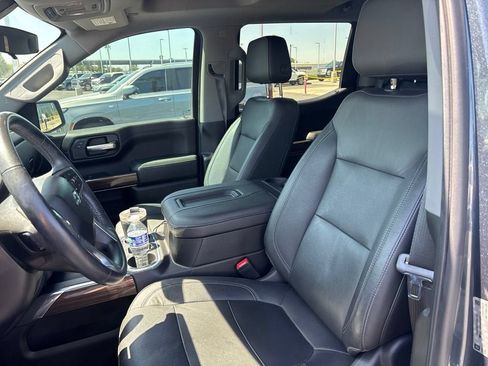 Used 2019 Chevrolet Silverado 1500 LT Trail Boss AWD/4WD image 17