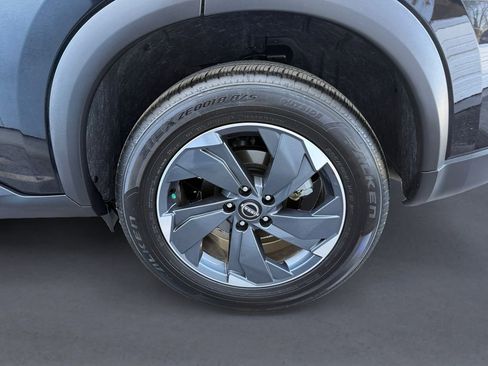 Used 2026 Nissan Rogue SV image 14