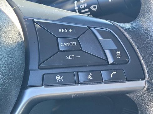 Used 2023 Nissan Sentra SV image 24