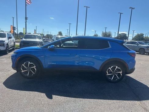 New 2026 Chevrolet Equinox EV LT image 6