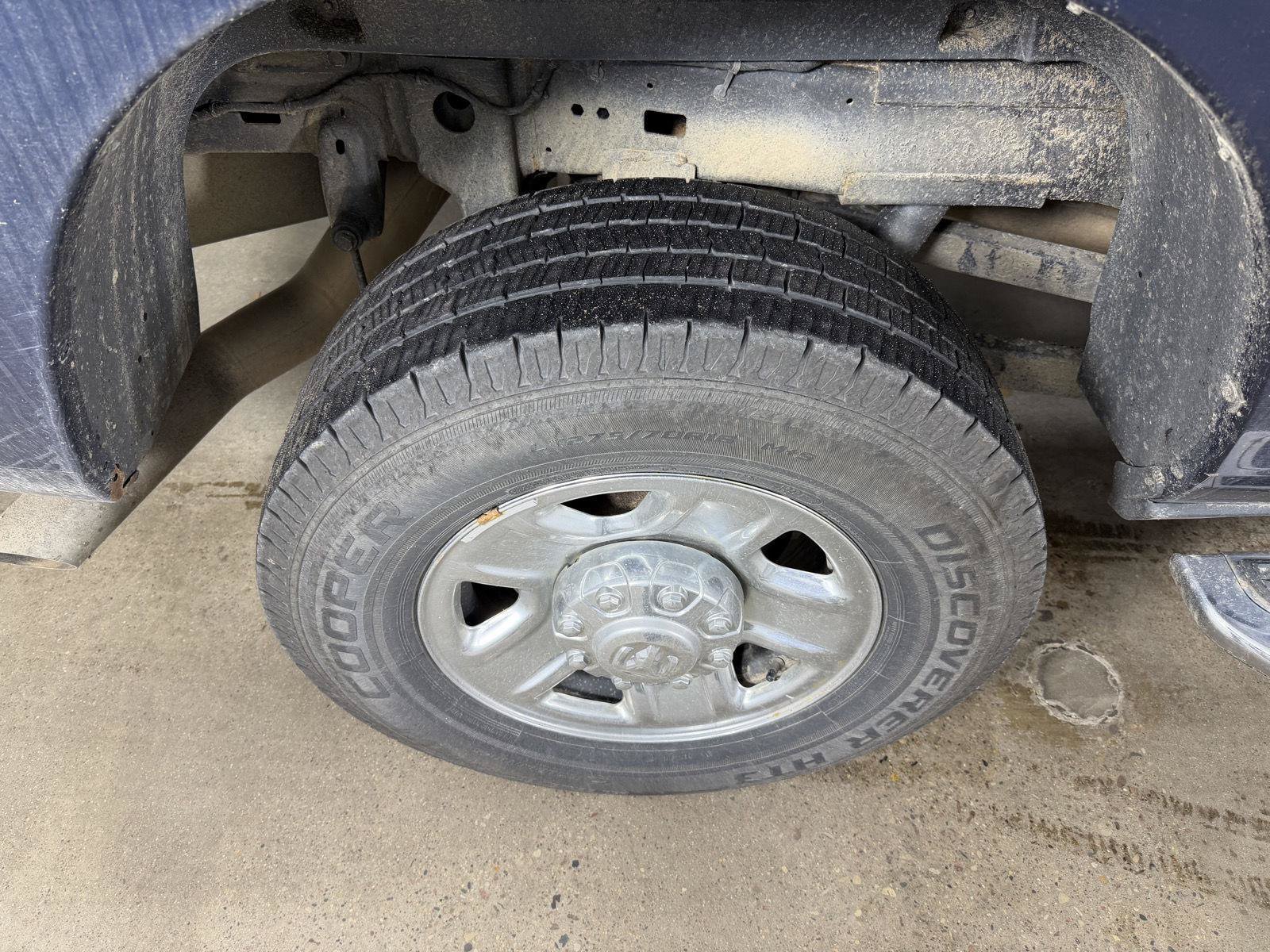 Used 2022 RAM 2500 Tradesman w/ Chrome Appearance Group AWD/4WD image 24