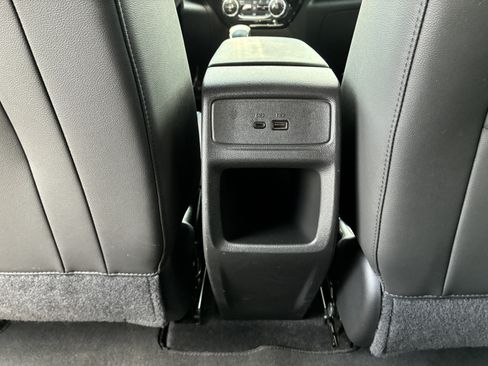 Used 2024 Chevrolet Trax RS w/ Driver Confidence Package FWD image 17