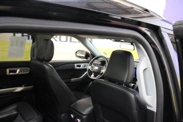 Used 2022 Ford Explorer Limited w/ Equipment Group 301A AWD/4WD image 10